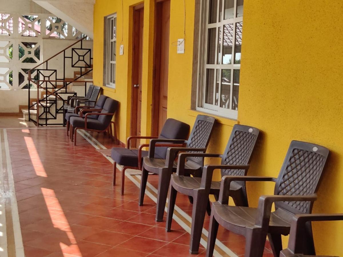White House Beach Resort, Nagaon Extérieur photo