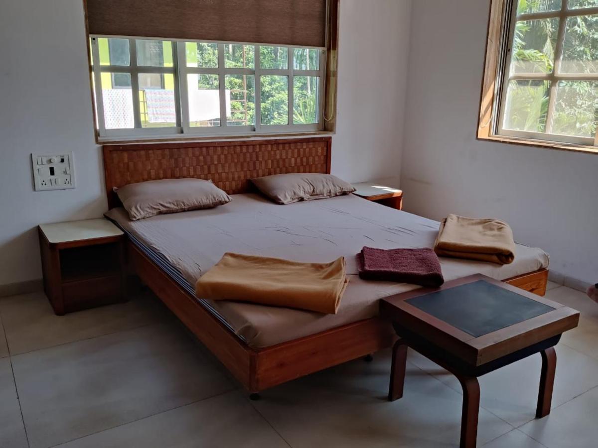 White House Beach Resort, Nagaon Extérieur photo